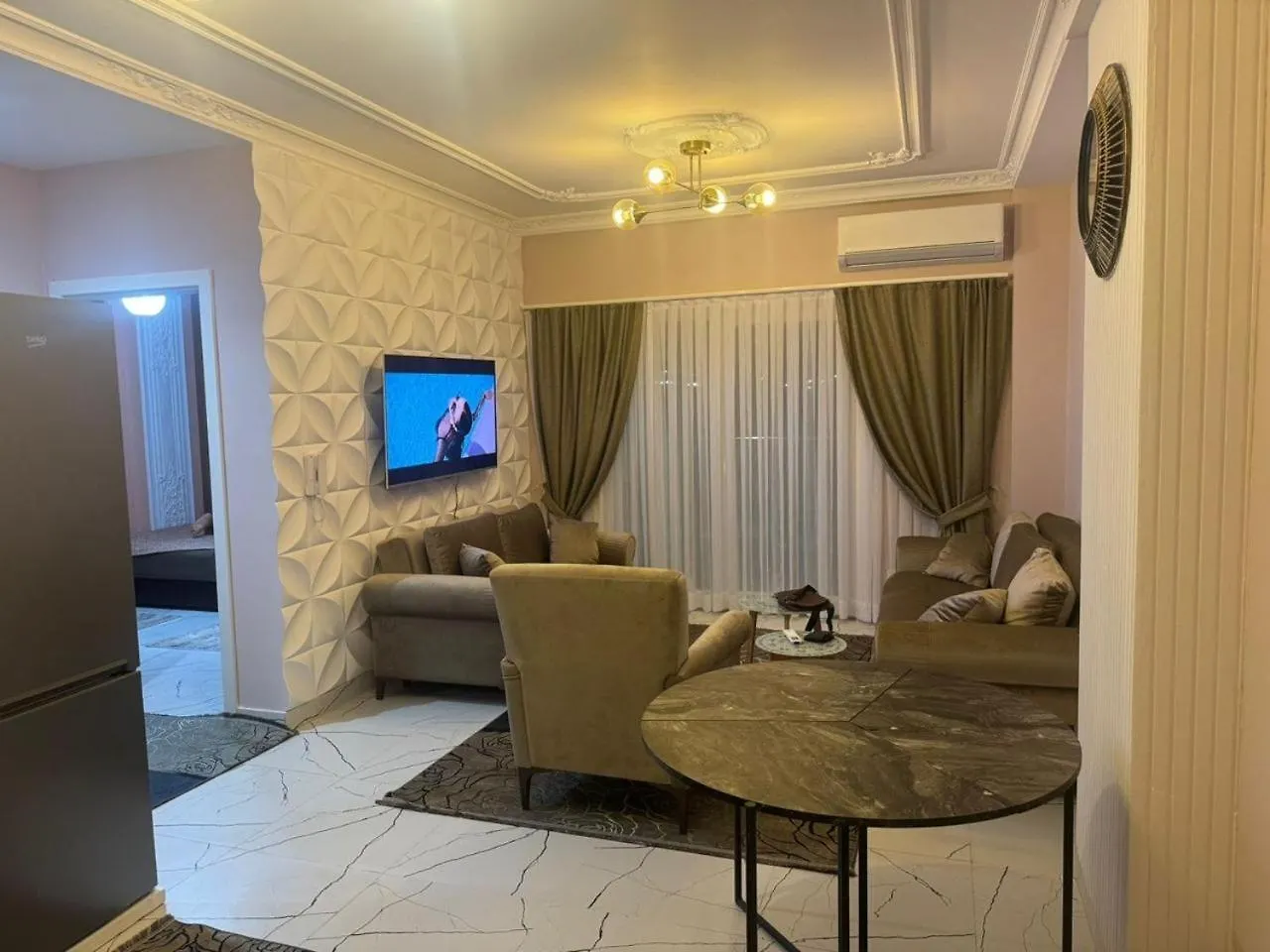 Royal Apartment Golem Golem