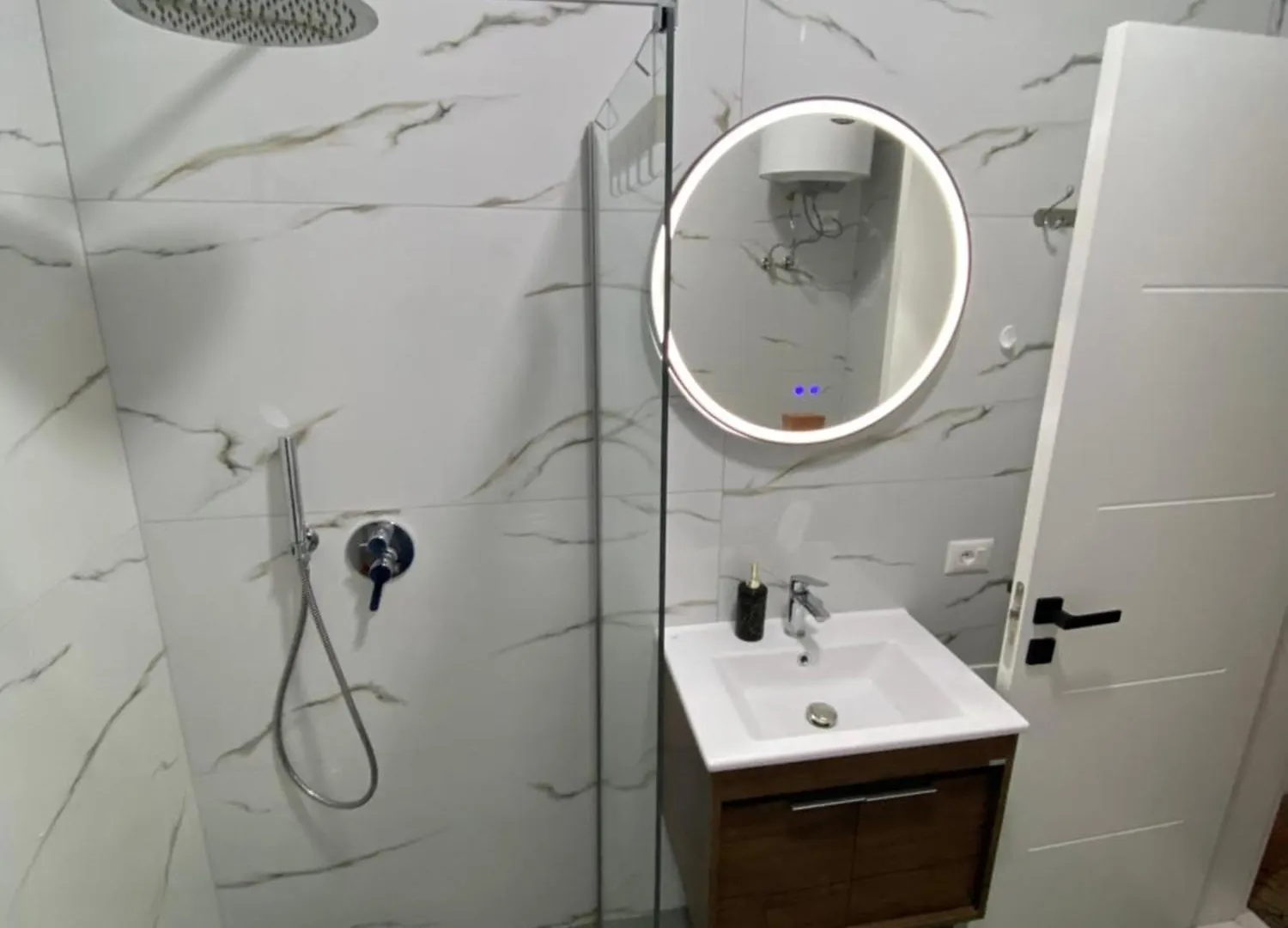 Royal Apartment Golem Golem   Golem (Tirana)
